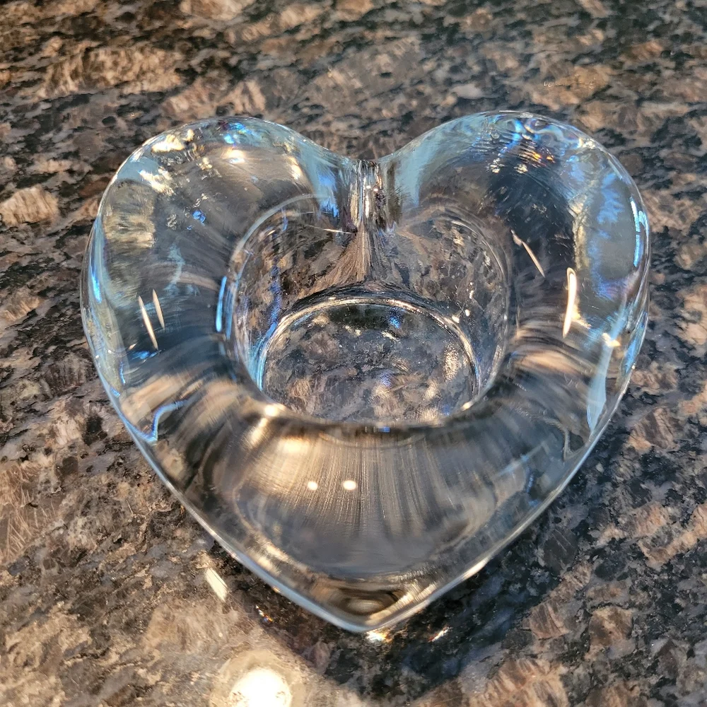💜 NWOT Heavy Glass Heart candle holder